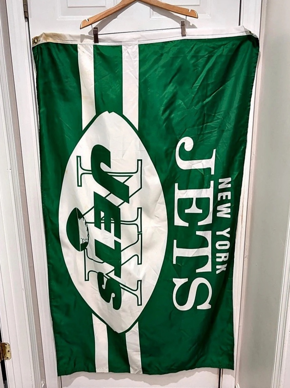 NFL Green & White New York Jets Retro Flag with stain
